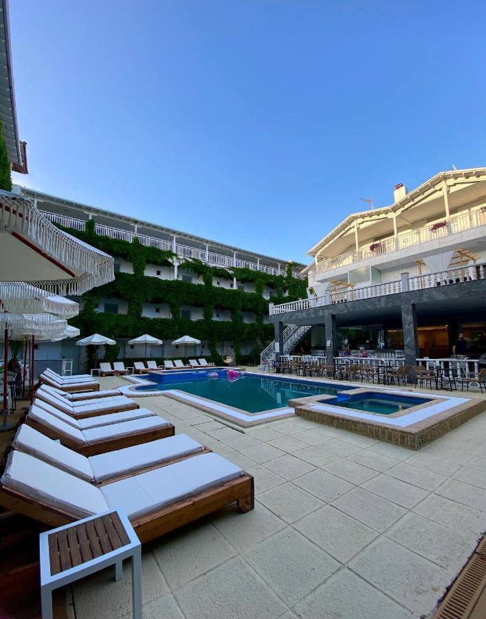 Olympic Kosma Hotel & Villas - Hanioti Buitenkant foto